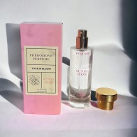 Eye of Love Bloom Pheromone Parfum para Atraer a Él