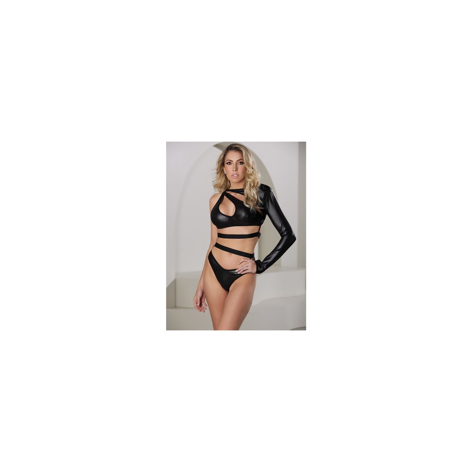 Conjunto Halter y Panty Modern Muse Allure Negro